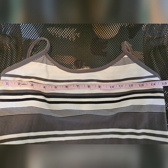 LULULEMON power Y tank - Picture 5 of 6